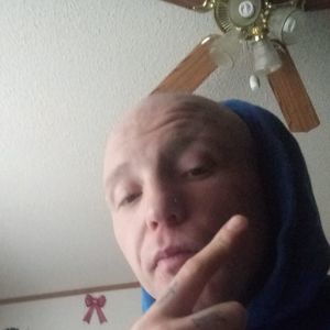 Meet your Posher, Kenneth